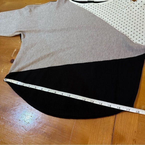 Aaeda color block sweater - Picture 4 of 7